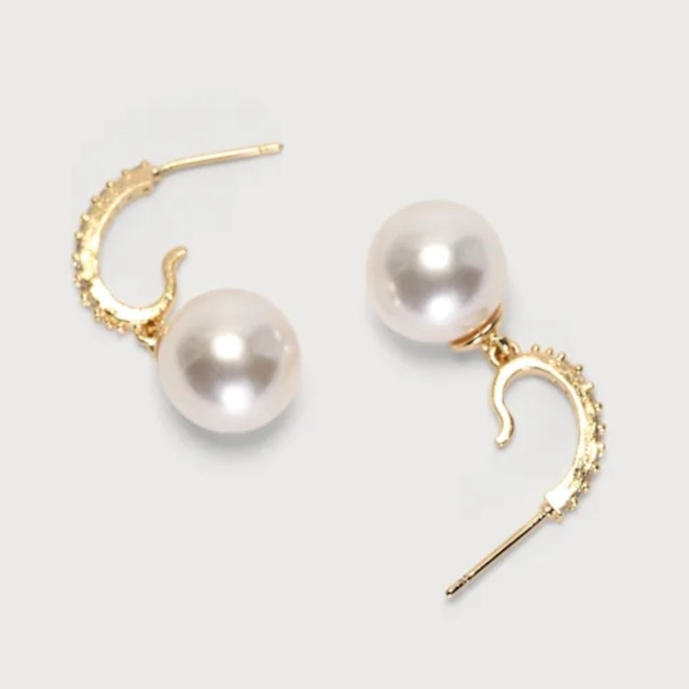 Lulus A Pearl Like Me Gold Pearl Mini Hoop Earrings